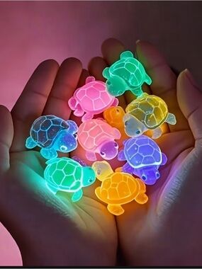 1pc Glowing Turtle LED Bath & Toy  - Multi-Color